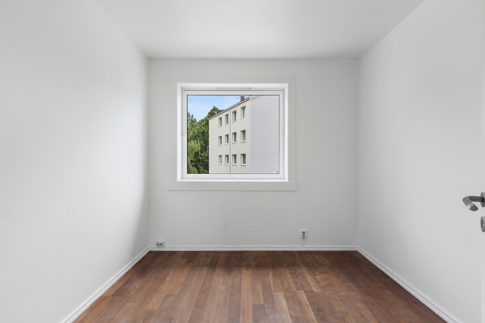 Rommet egner seg godt som kontor, gjesterom eller soverom. Galleribilde