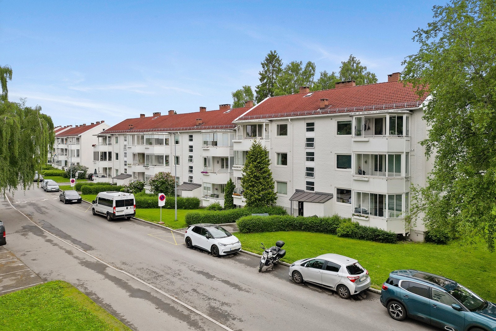 Leiligheten ligger i et veletablert boligområde på Lambertseter. Galleribilde
