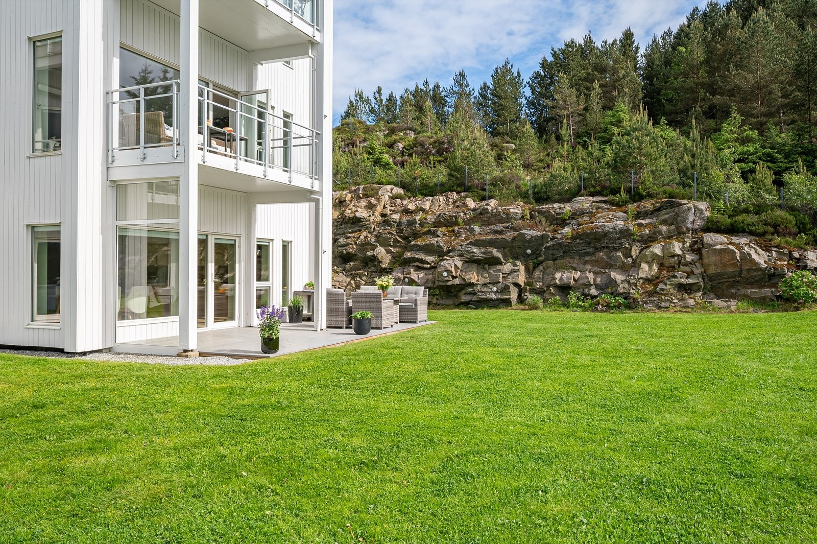 - Nybygget terrasse fra 2025 - Galleribilde