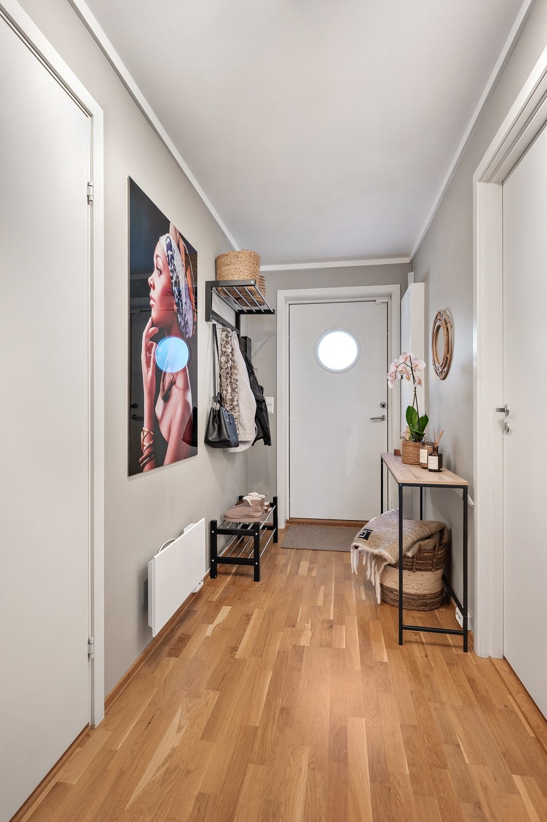 Entré. Galleribilde