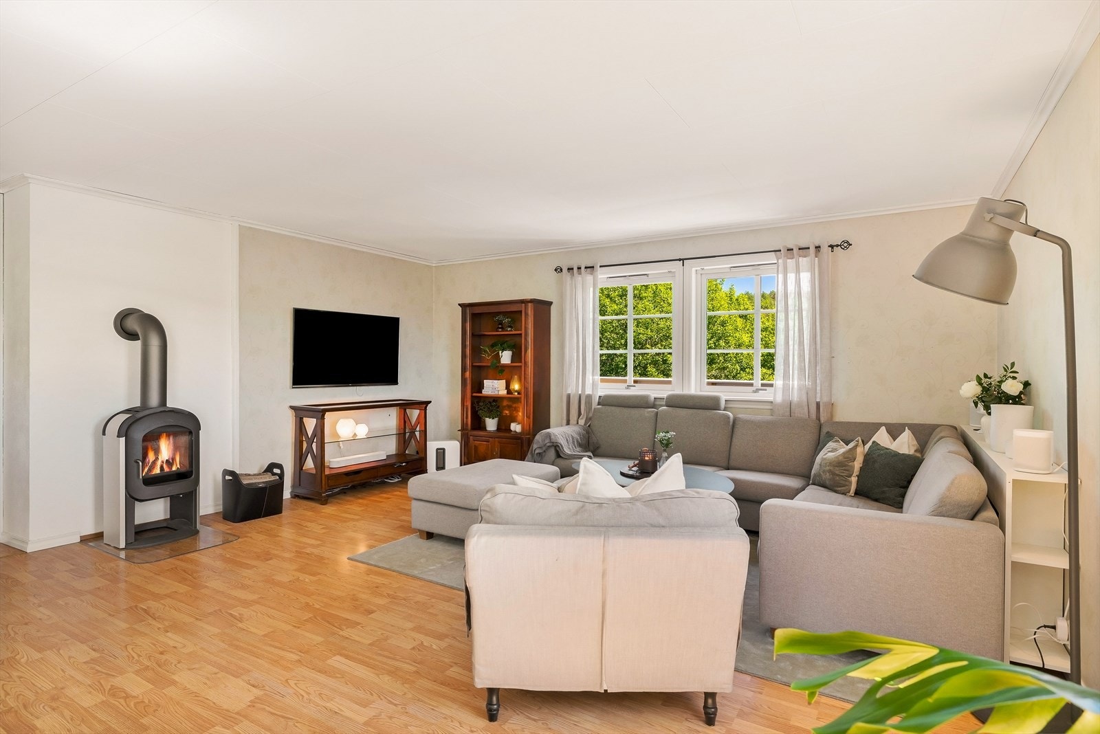God plass til en komfortabel sofagruppe for hele familien. Galleribilde