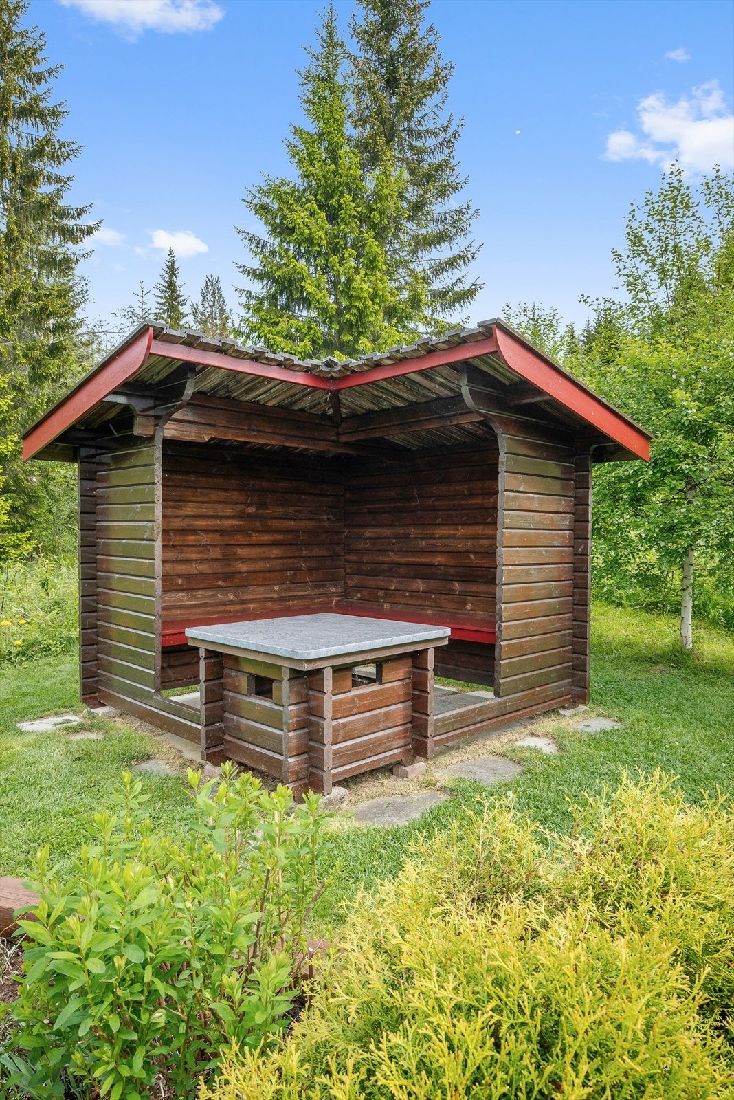 Gapahuk. Galleribilde