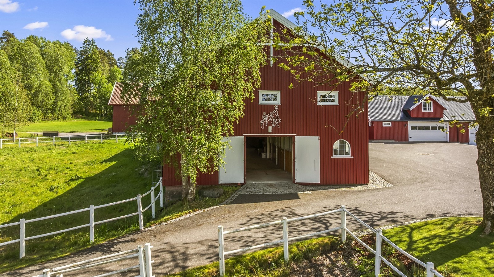 Velkommen inn i stallen! Galleribilde