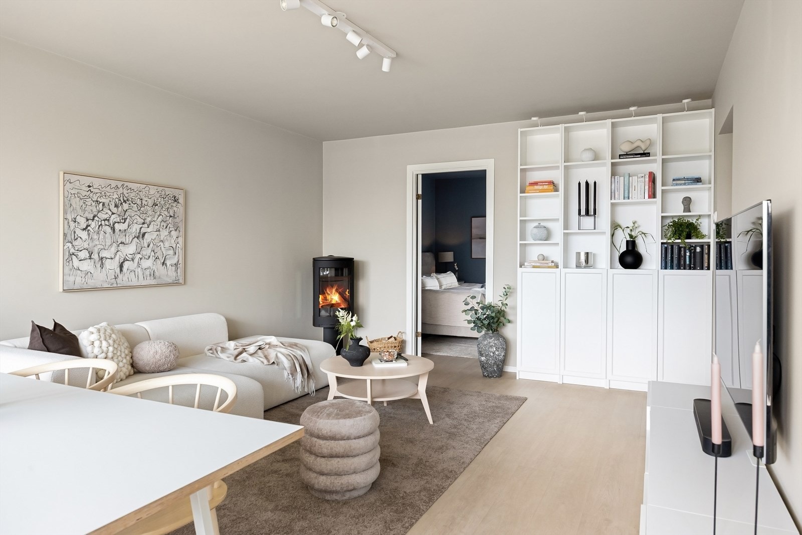 En lekker leilighet med gjennomgående planløsning. Galleribilde