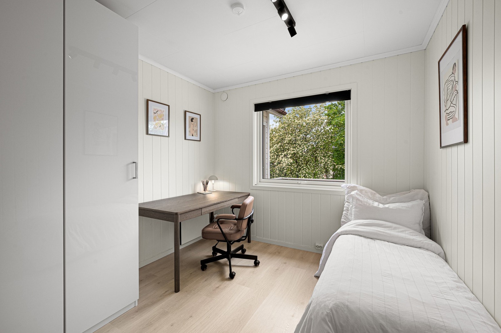 Soverom 1 er oppmålt til 9,4 m². Galleribilde