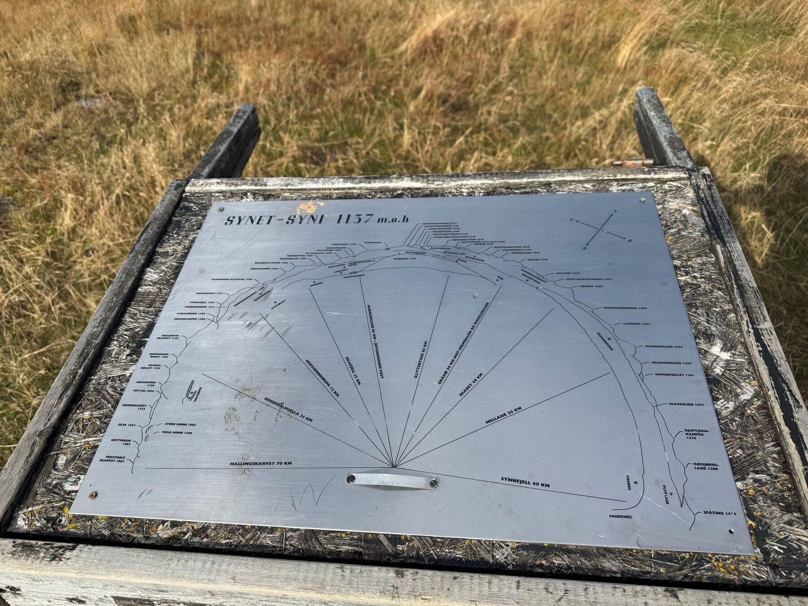 Fra Synet (1137 moh.) er det panoramautsikt utover Valdres og Hemsedal Galleribilde
