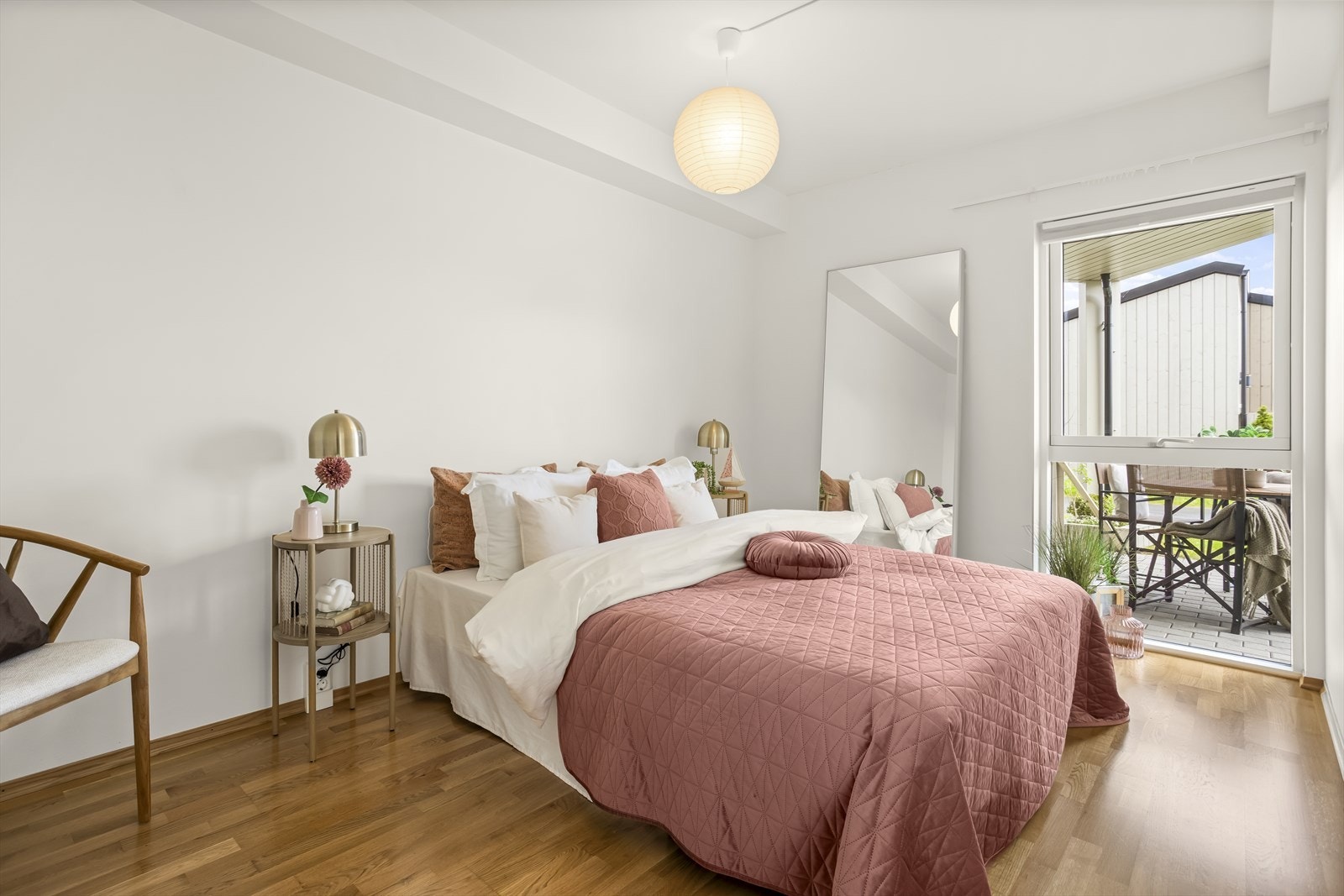 Soverommet har mye lysinnslipp. Galleribilde