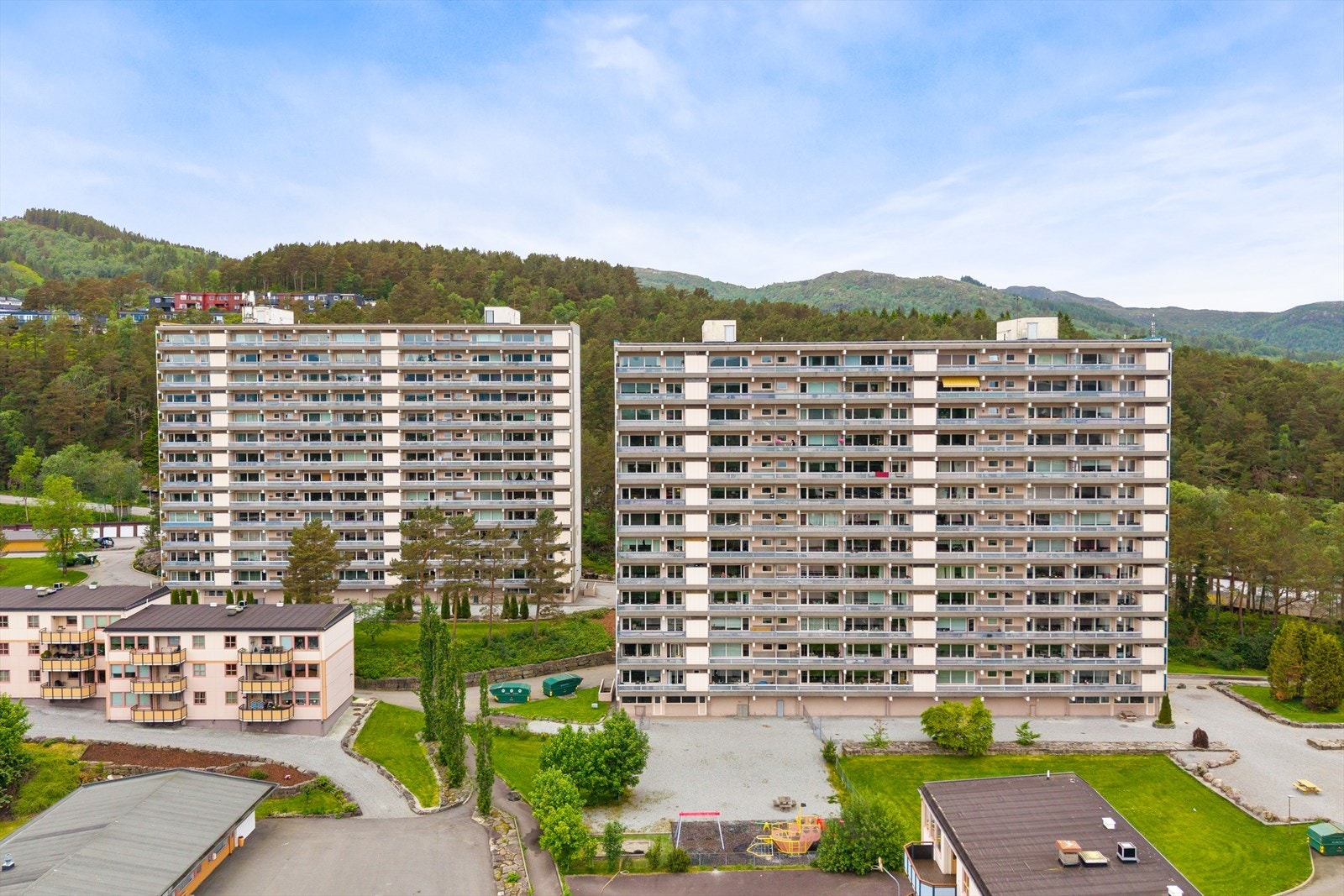 Her bor du i kort gangavstand til alt du måtte trenge i hverdagen. Galleribilde