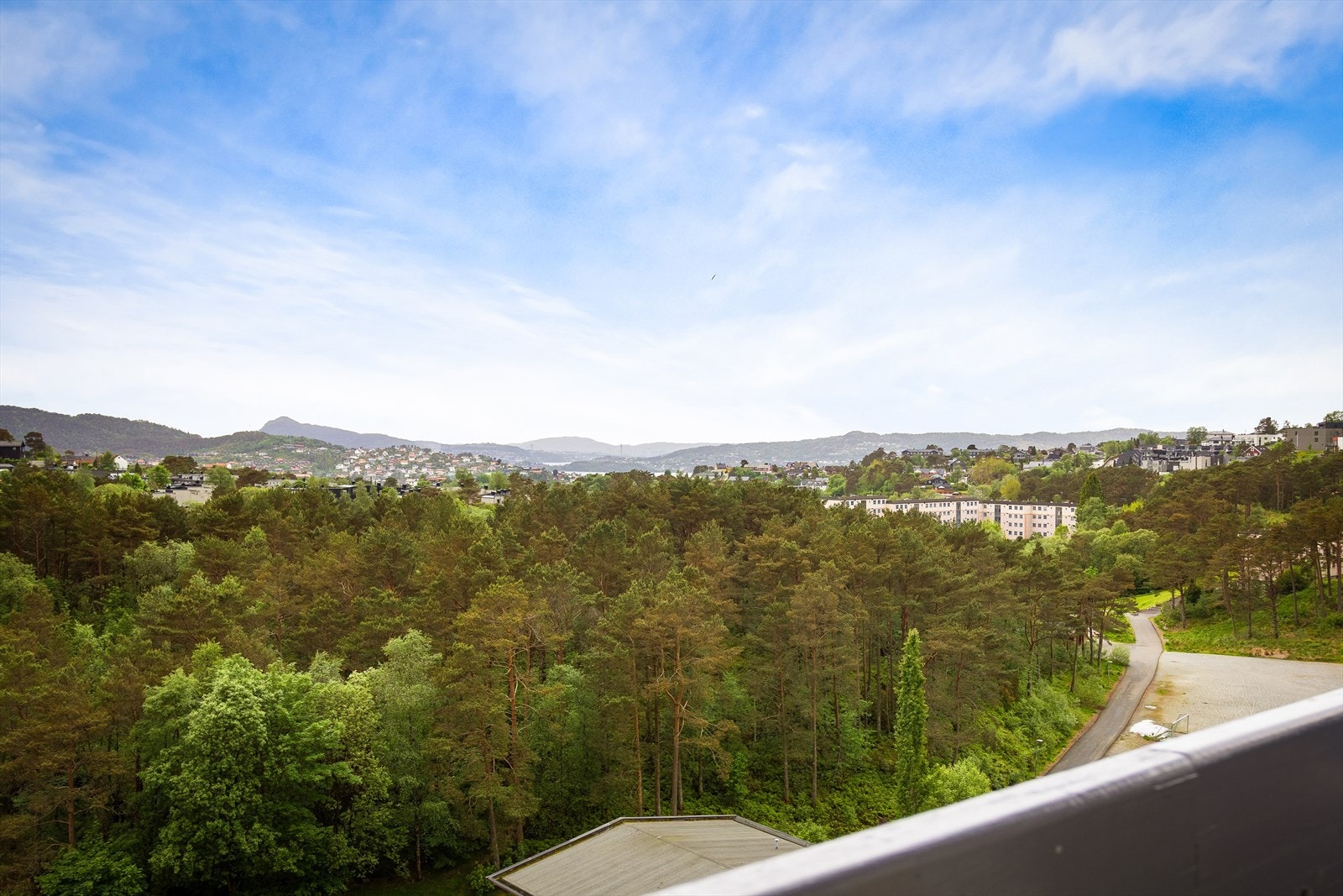 Herlig utsikt utover nærområdet. Galleribilde