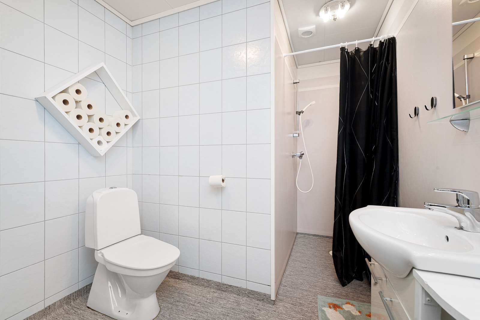 Bad i 2. etasje vest Galleribilde