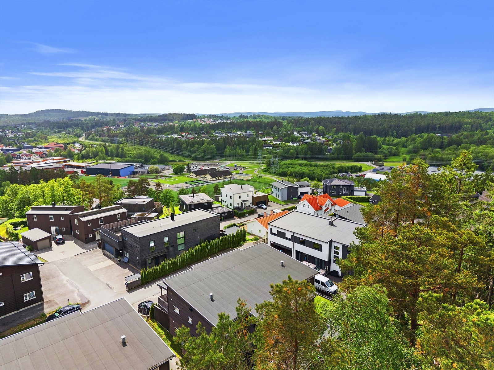 Kort vei til barnehage, skole og idrettsanlegg Galleribilde
