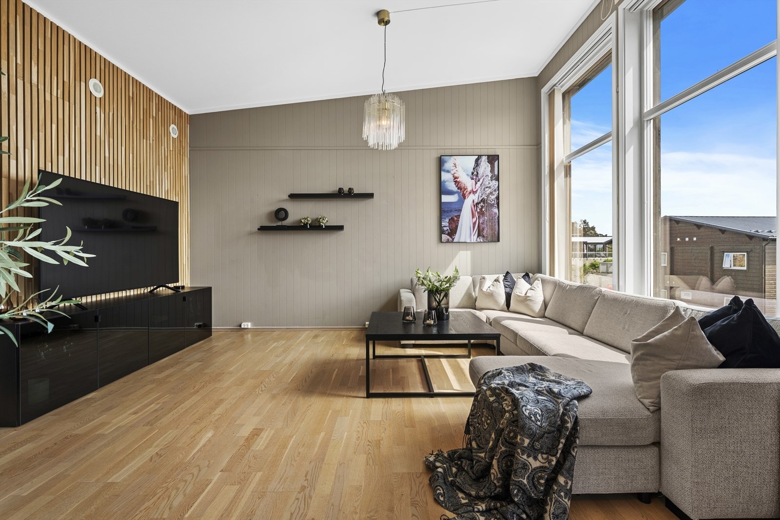 Det er god plass til stor sofagruppe Galleribilde
