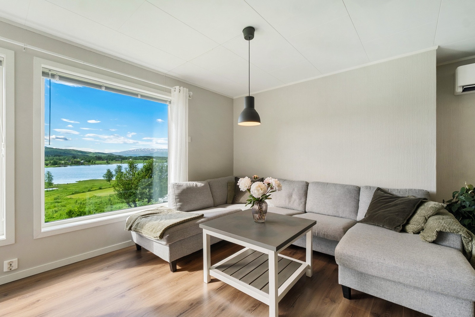 Boligen har fiberaksess via Signal/altibox Galleribilde
