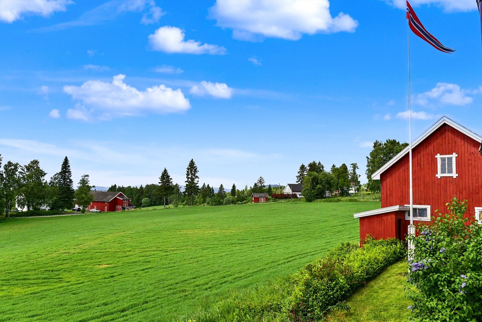 Idyllisk og fredelig på Jaren. Galleribilde