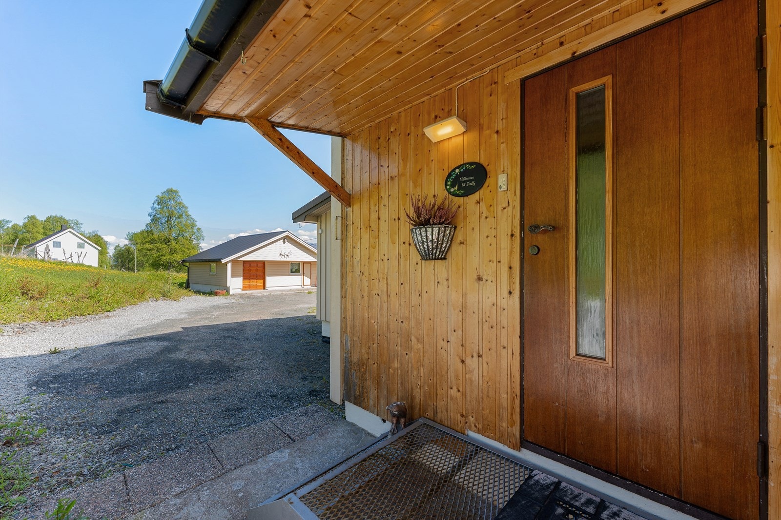 Overbygd inngangsparti. Galleribilde