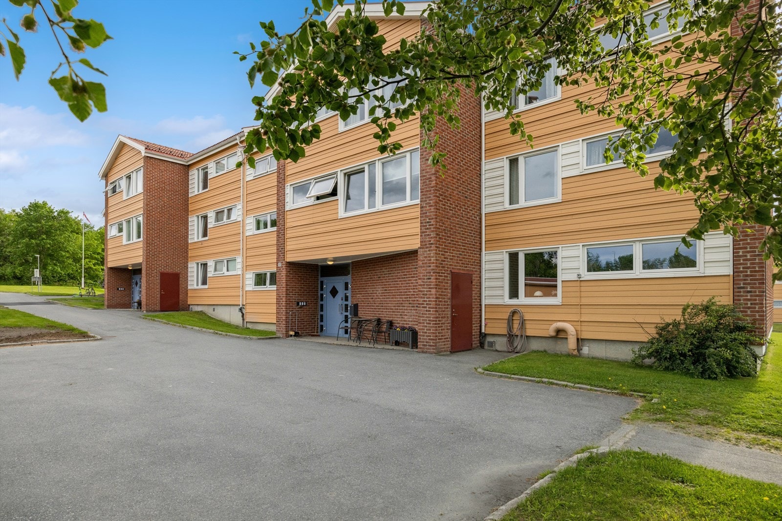 Leiligheten disponerer to boder i kjelleren, som gir rikelig med ekstra lagringsplass. Galleribilde