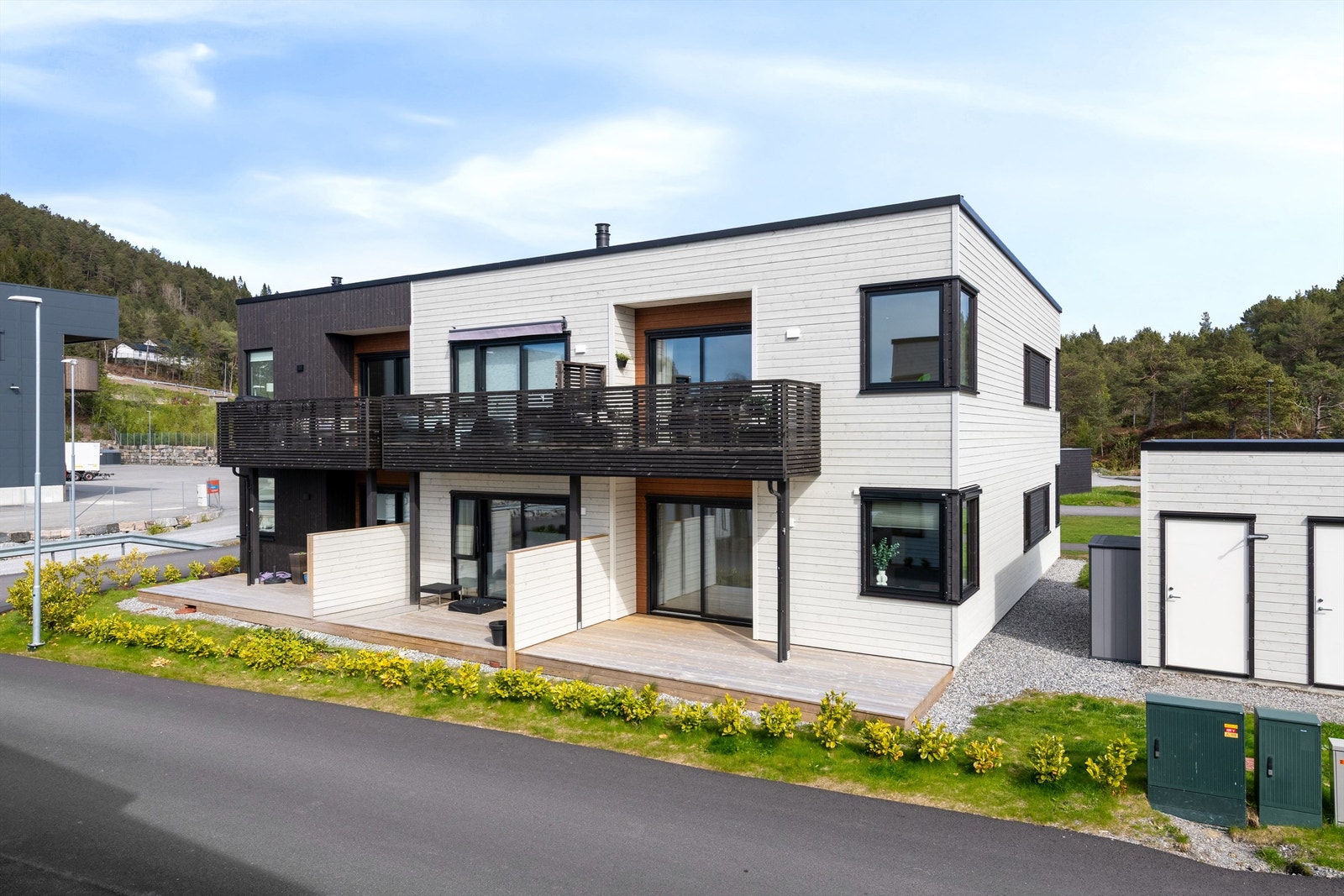 Velkommen til Revahaugen 1F presentert av Eiendomsmegler/Daglig leder Preben Willmann
Foto: Stian Wiik Galleribilde