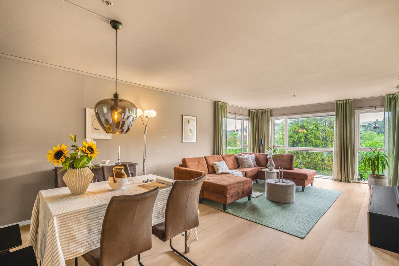 Bergby &Partners v/ Tarek André Bergfjord har gleden av å presentere Fjellavegen 231D! Galleribilde
