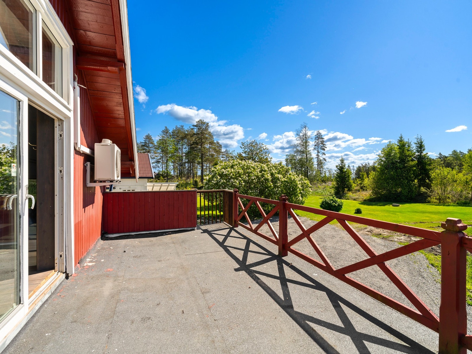 Veranda med utgang fra biljardrommet. Galleribilde