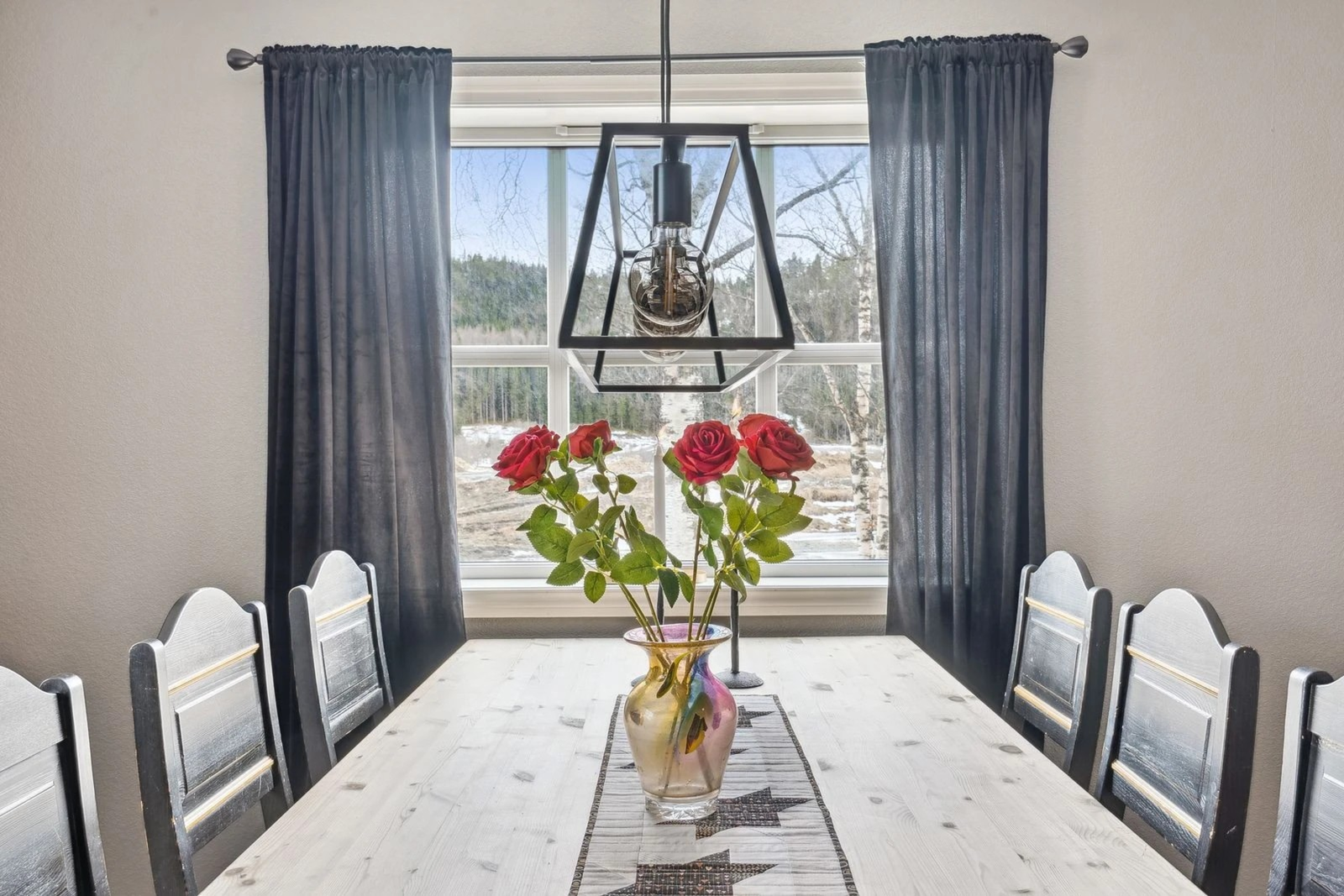 God plass til egen spisegruppe. Galleribilde