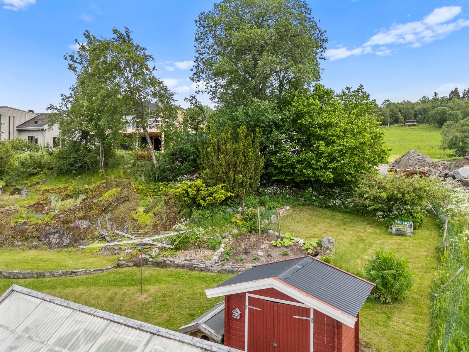 Pent opparbeidet hage. Galleribilde
