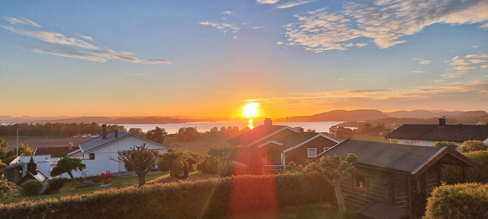 Selgers egne bilder av solnedgang. Galleribilde