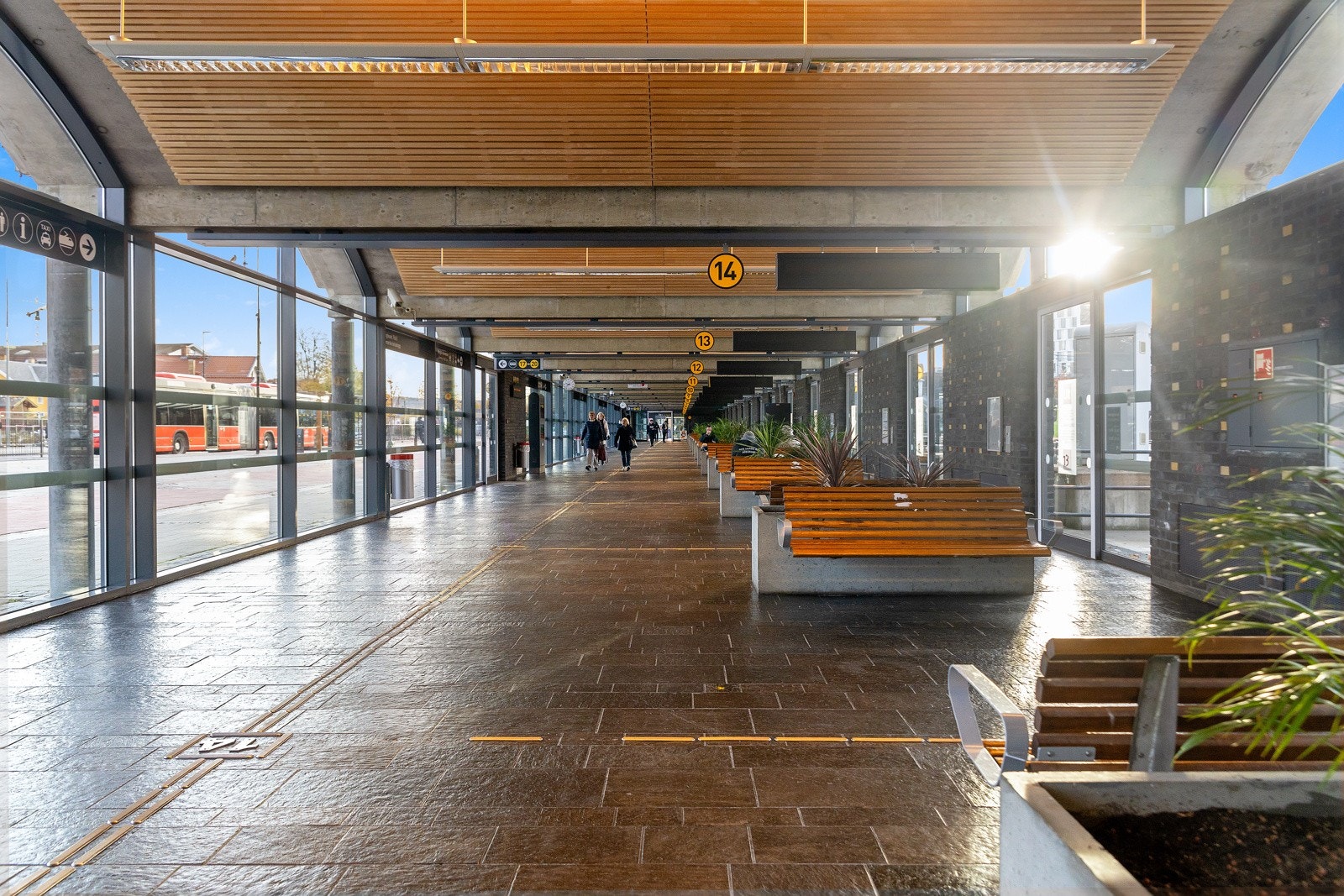 Lillestrøm busstasjon. Galleribilde