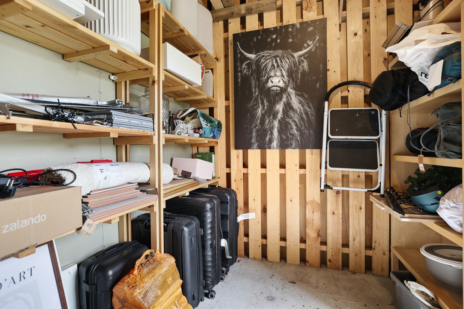 Utebod. Galleribilde