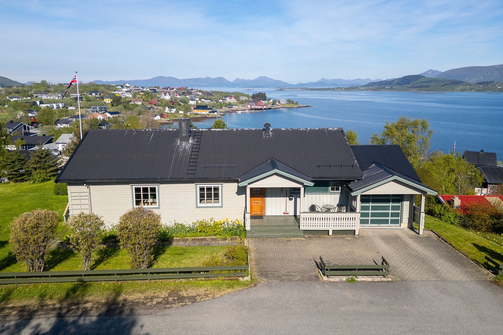 Velkommen til Los Holtes Vei 27! Foto: Lunde Image Galleribilde