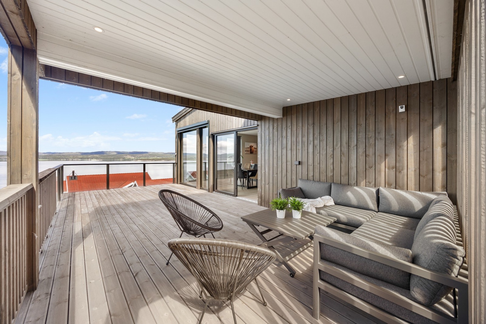 Takoverbygd sone med downlights Galleribilde