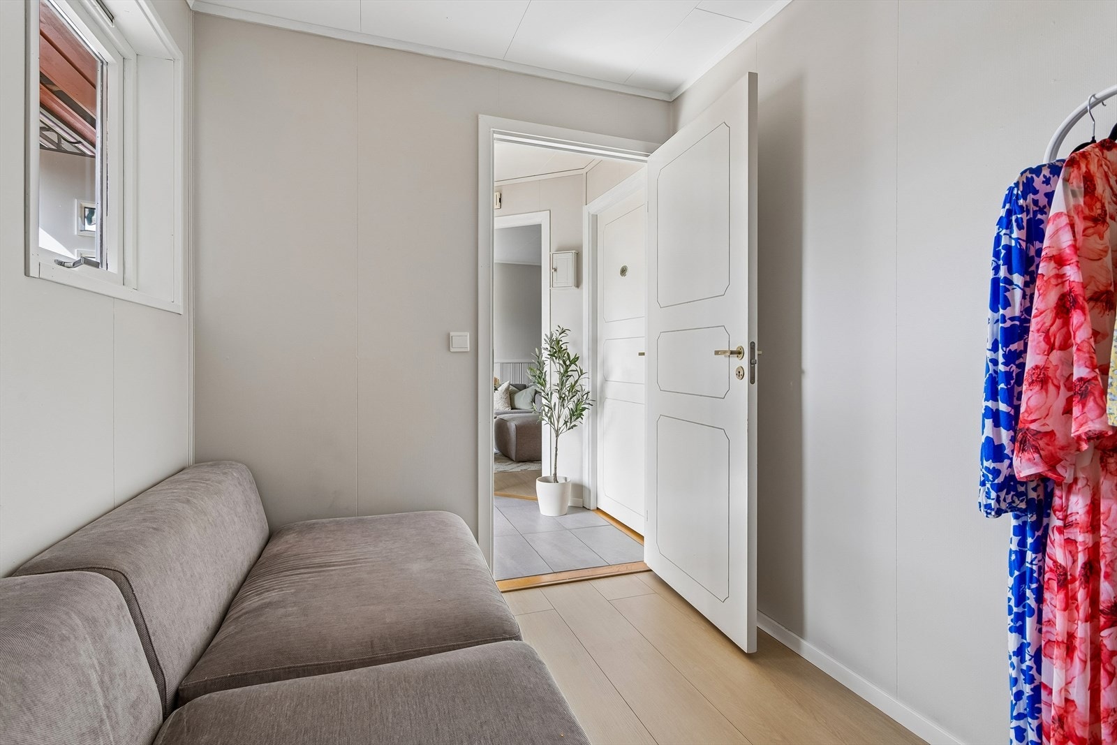 Soverom/gjesterom. Galleribilde