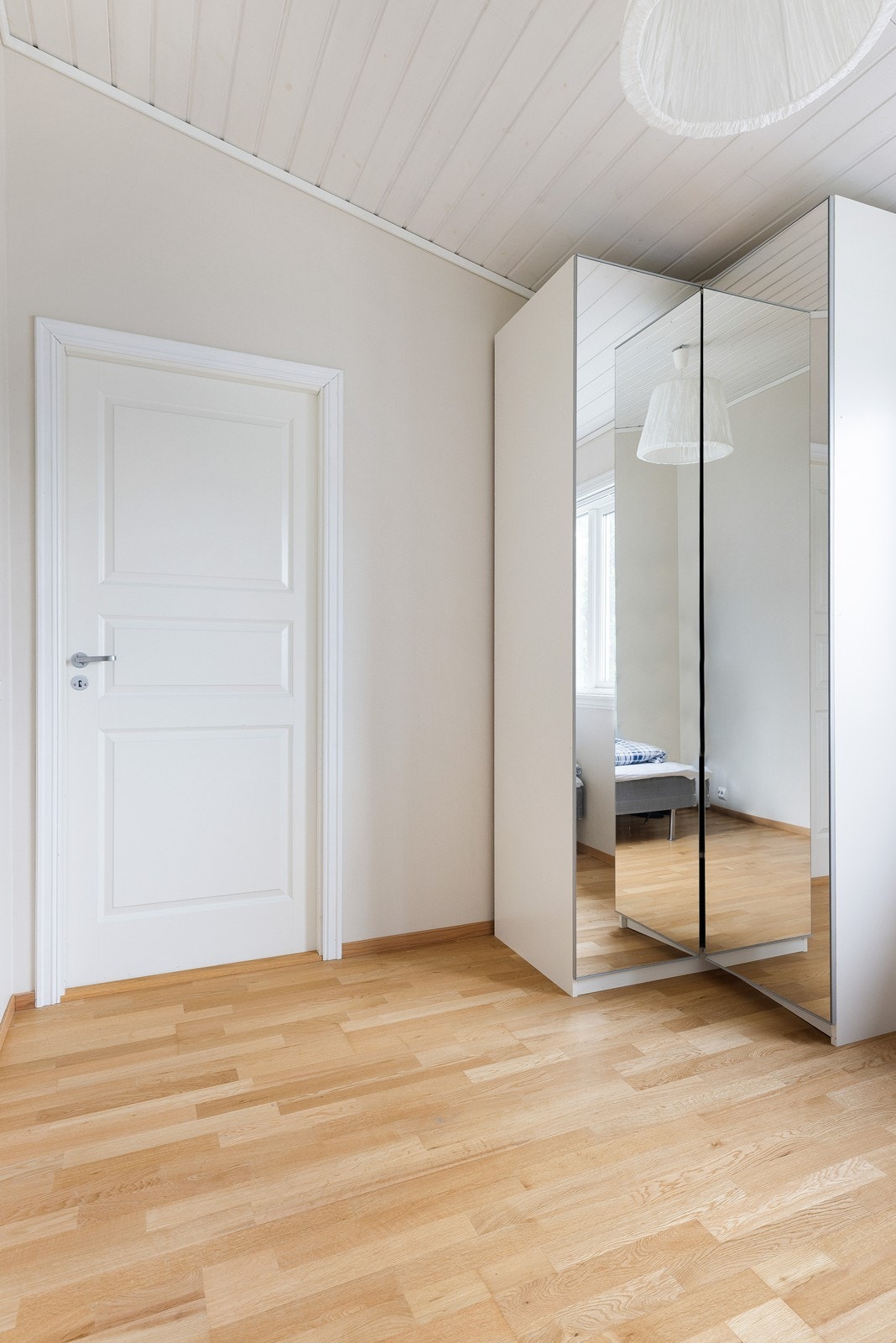 2. etasje: Soverom / kontor. Galleribilde