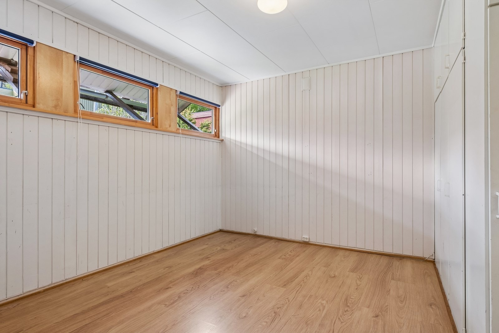 Disp rom Galleribilde