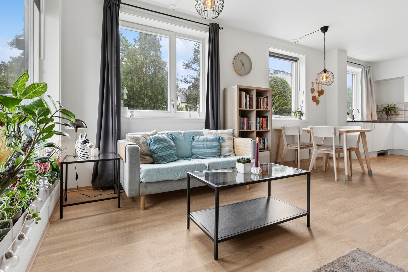 God plass til både sofa og spisebord. Galleribilde