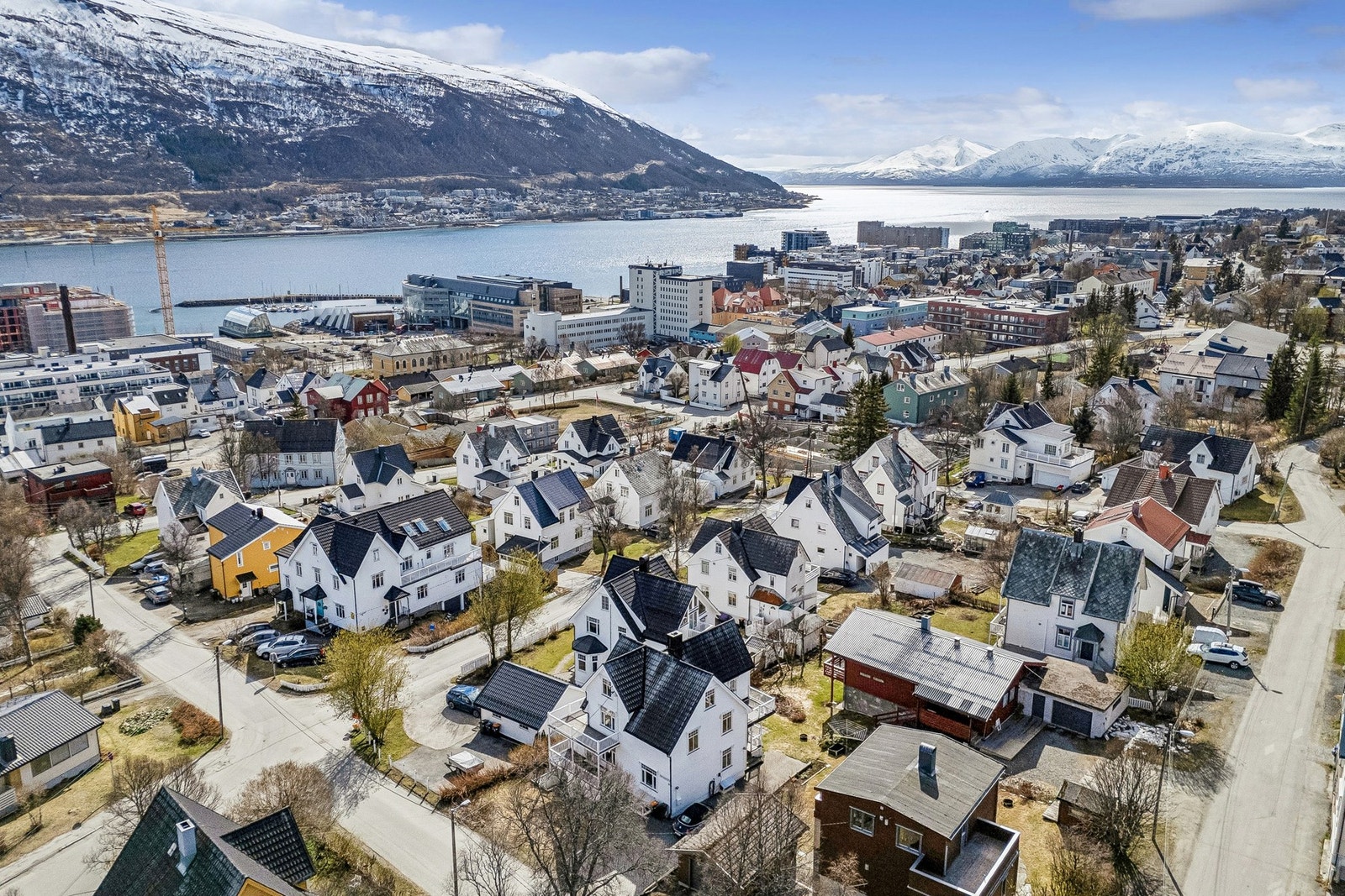 Beliggenheten gir nærhet til både byliv og flotte turområder. Galleribilde