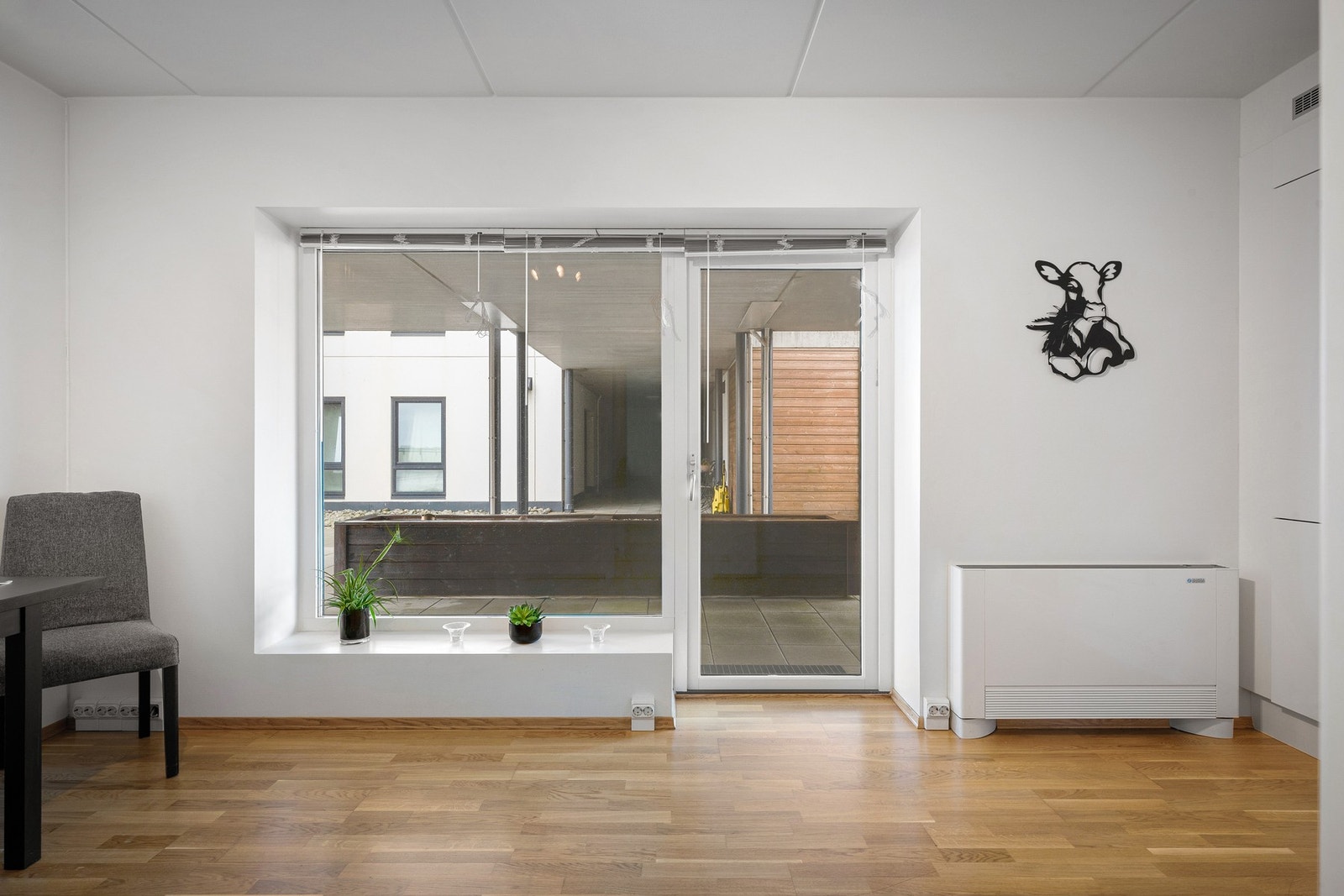 Varmekonvektor som gir jevn varme Galleribilde