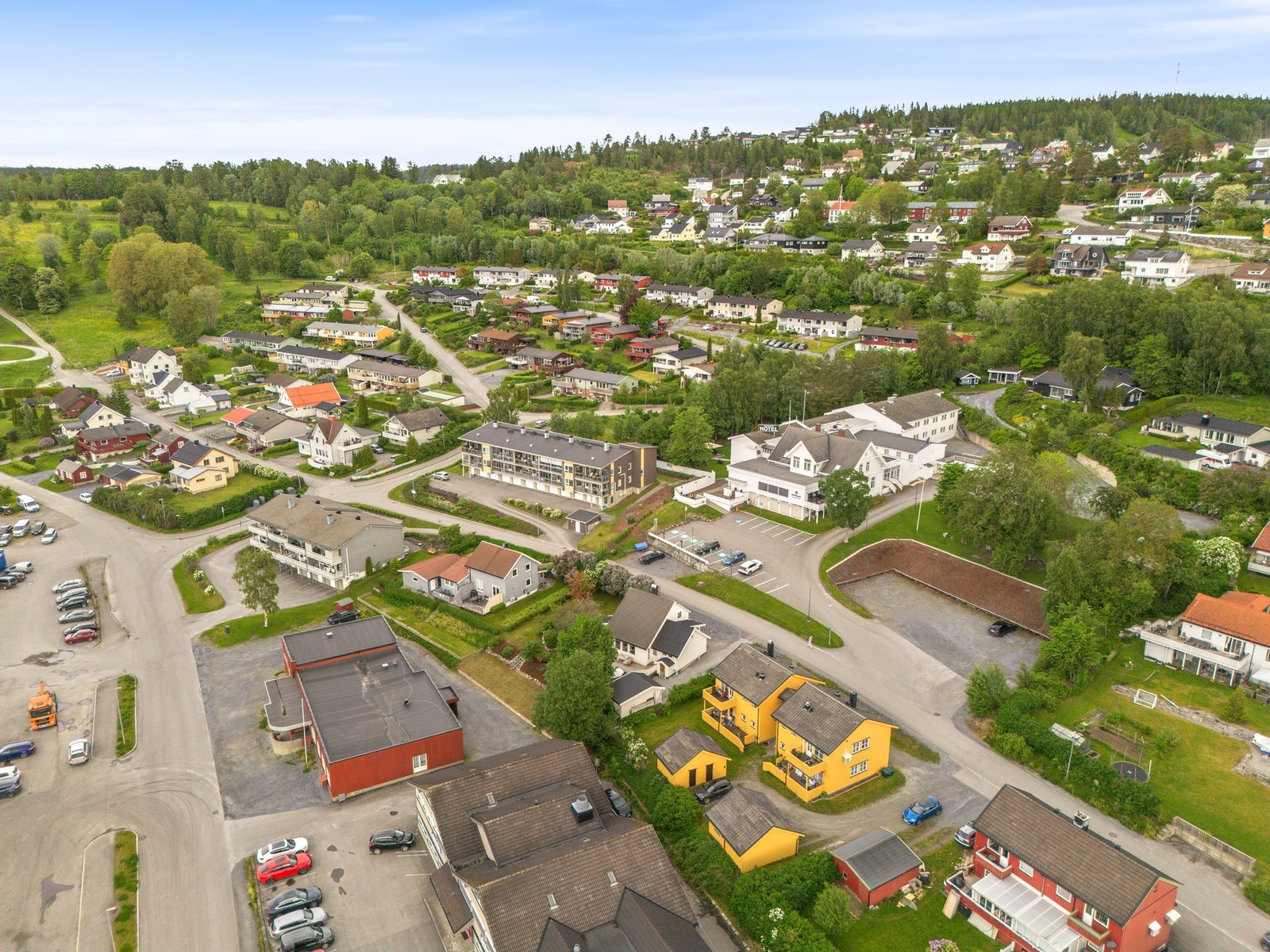 Kort vei til barnehager, skoler, idrettsanlegg, m.m. Galleribilde