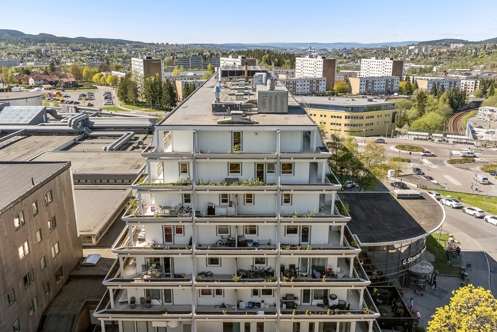 DNB Eiendom AS Unik mulighet på Stovner - 4-R hjørneleilighet i 7. etg|Behov for oppussing|Heis|