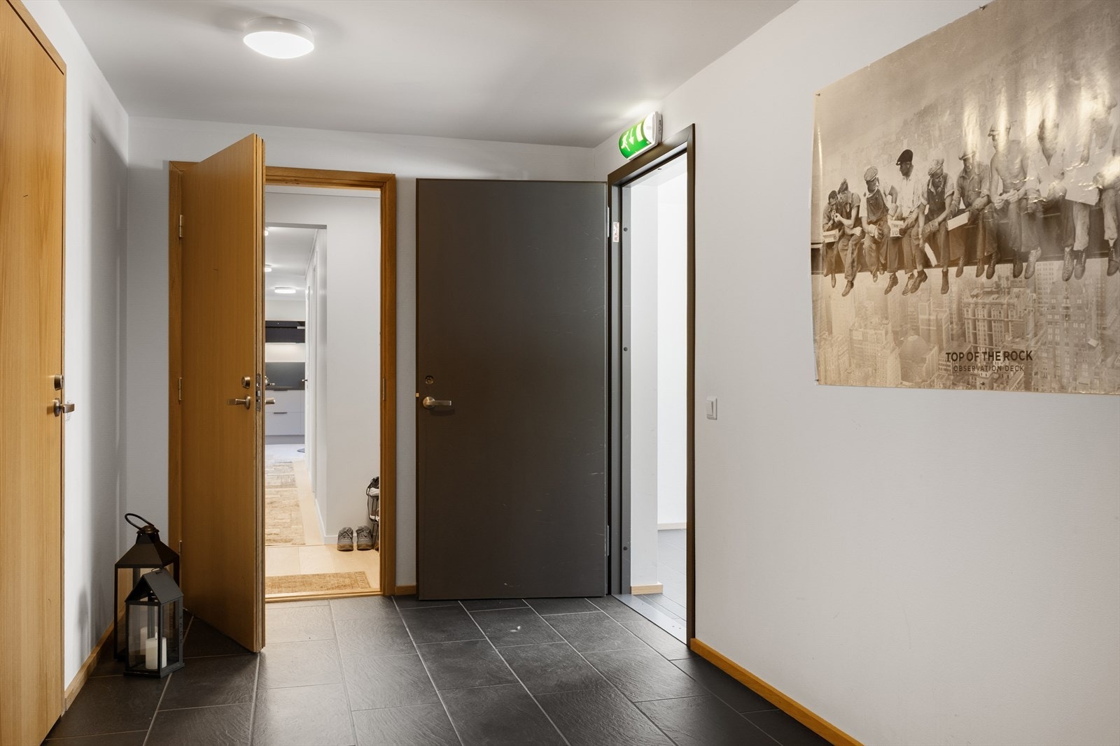 Inngangspartiet er felles for de fire boenhetene i bygget. Galleribilde