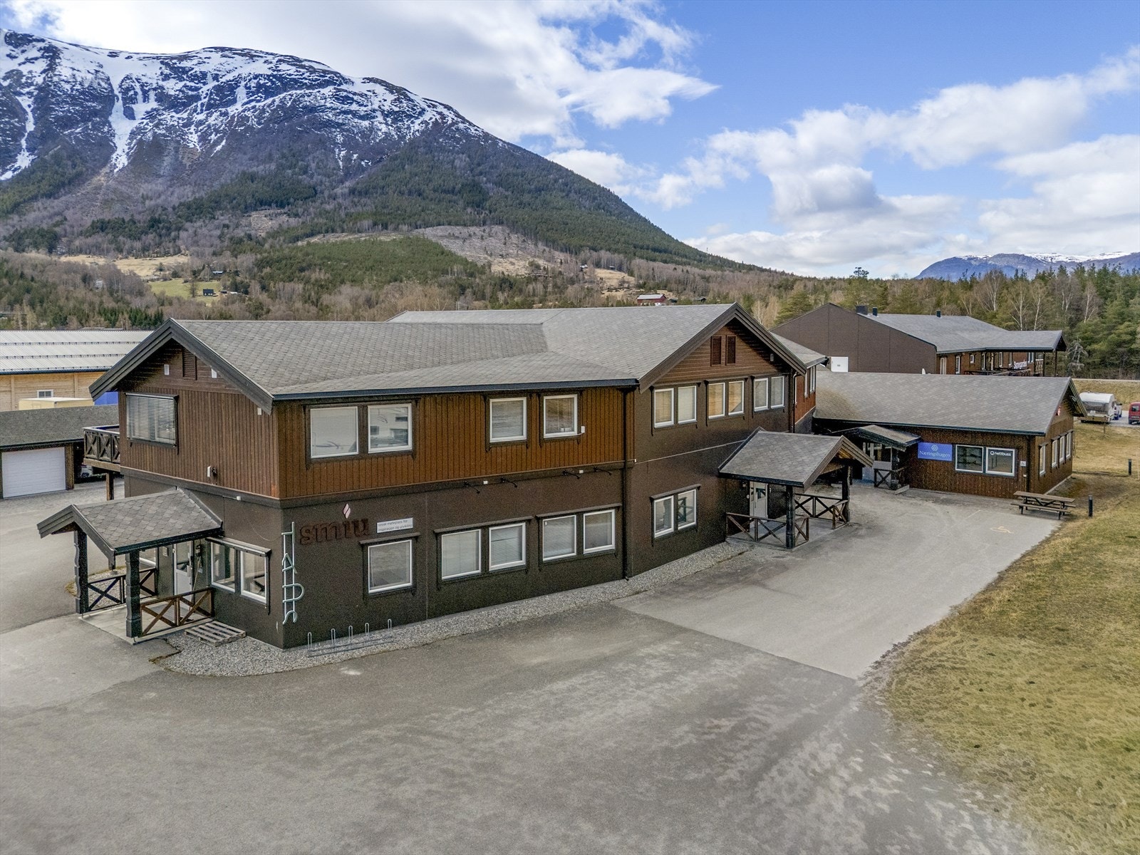 Oversikt over bygningsmassen og fellesområdene. Galleribilde