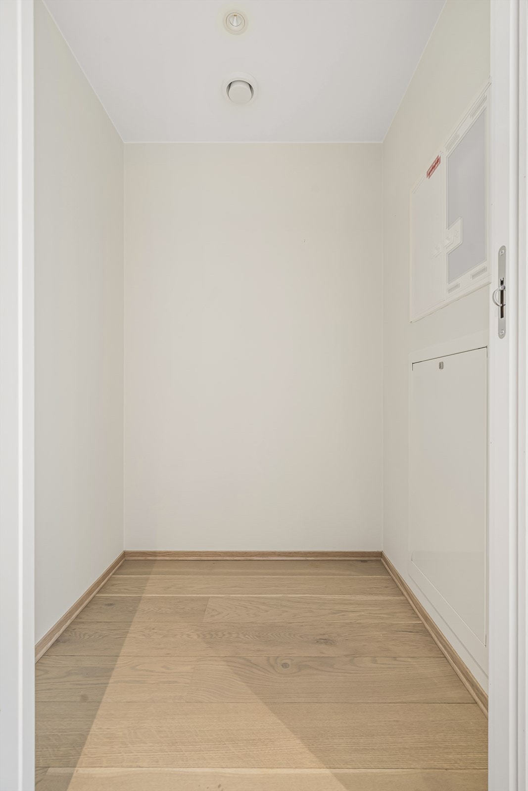 Praktisk innebod. Det er også bod på ca.3kvm i kjelleretasjen. Galleribilde