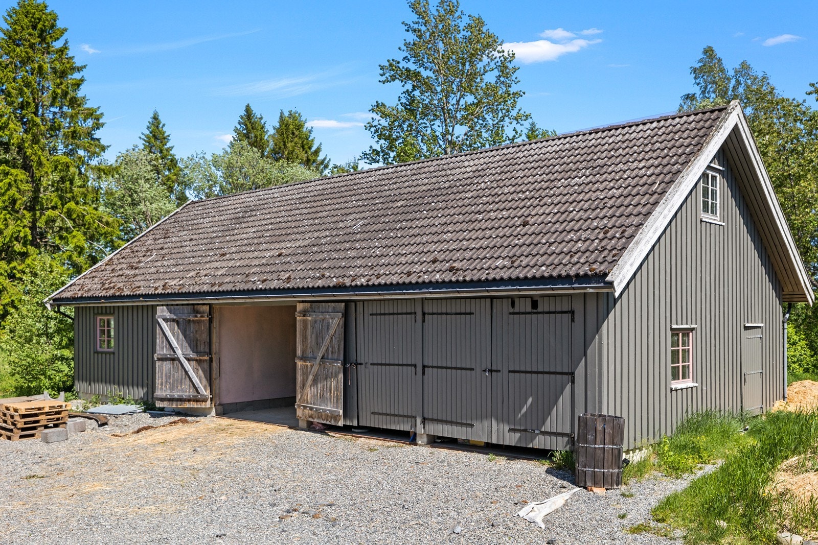Garasje/Stall på 150 m2. Galleribilde