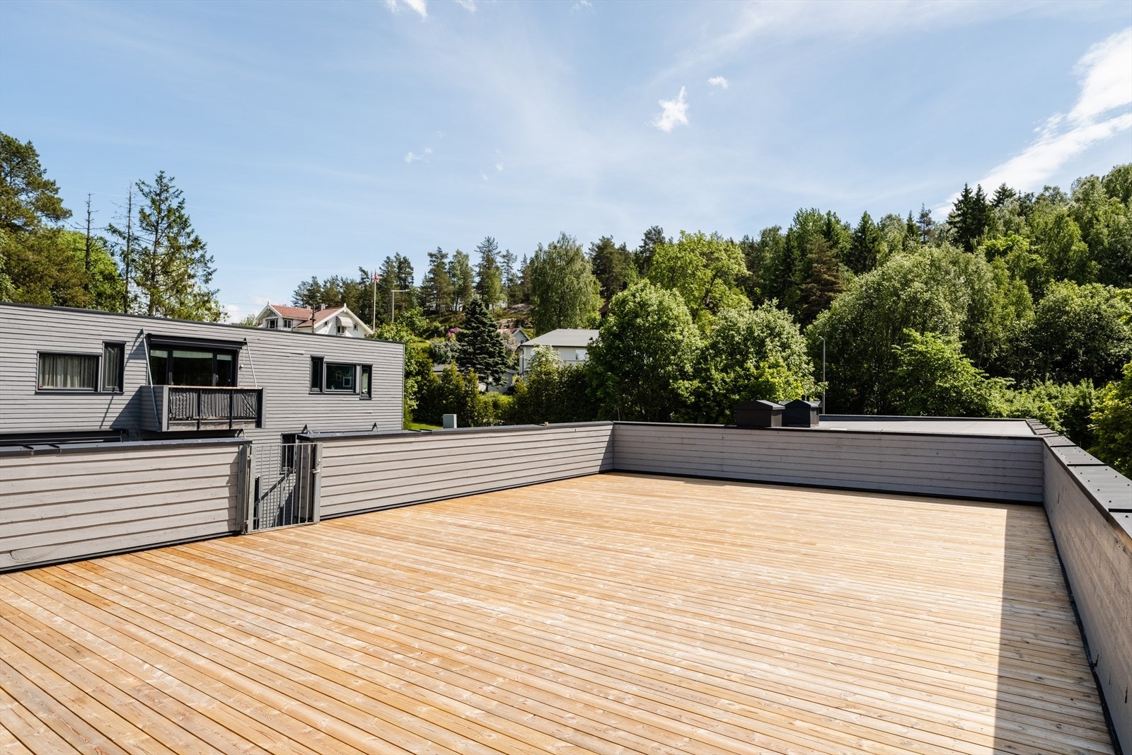 Borettslaget har en stor og felles takterrrasse. Galleribilde