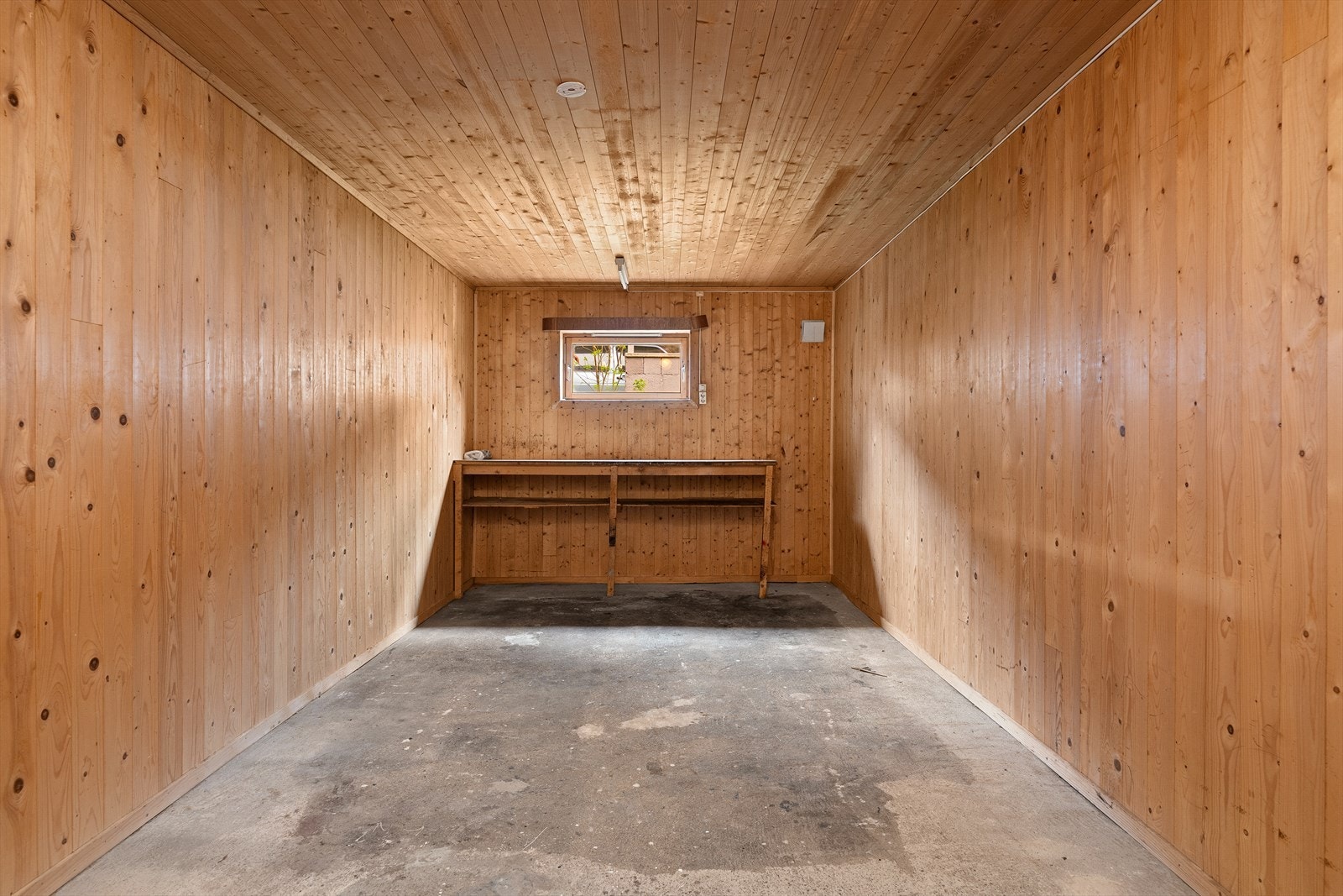 Bod/lagerplass. Galleribilde