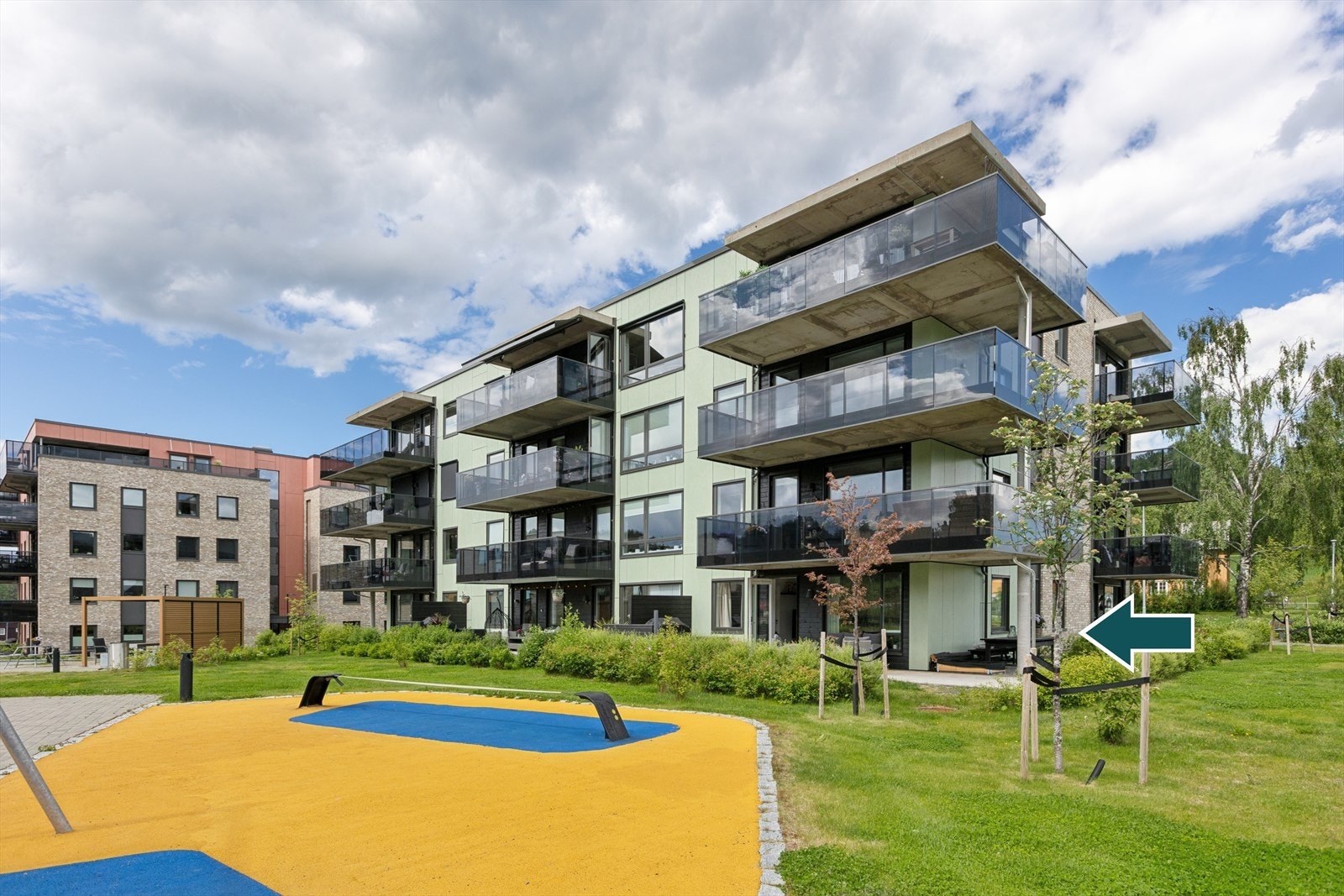 Moderne og energieffektiv 3-roms leilighet fra 2023 i nyere barnevennlig boligområde. Galleribilde