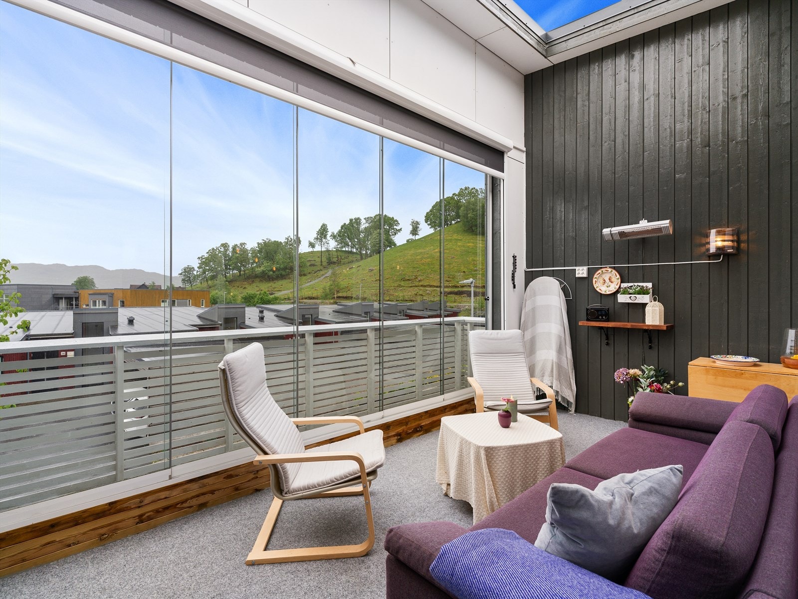 Herfra har man utsikt over det rolige nabolaget. Galleribilde