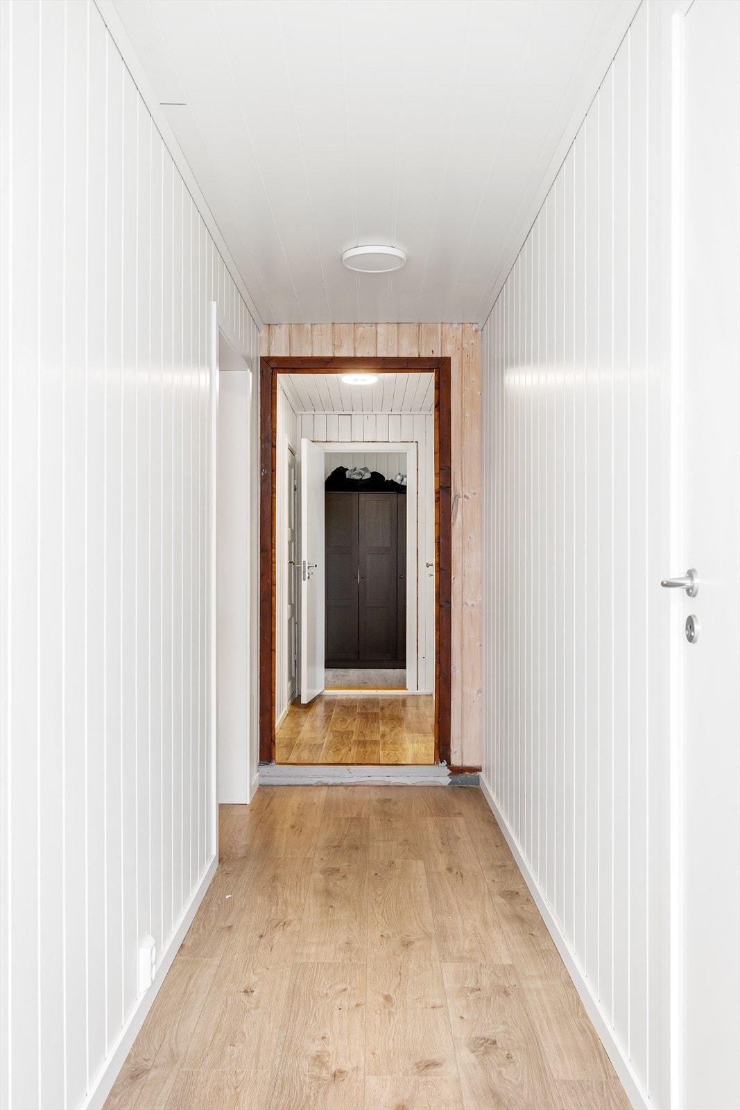 Entré i kjeller. Galleribilde