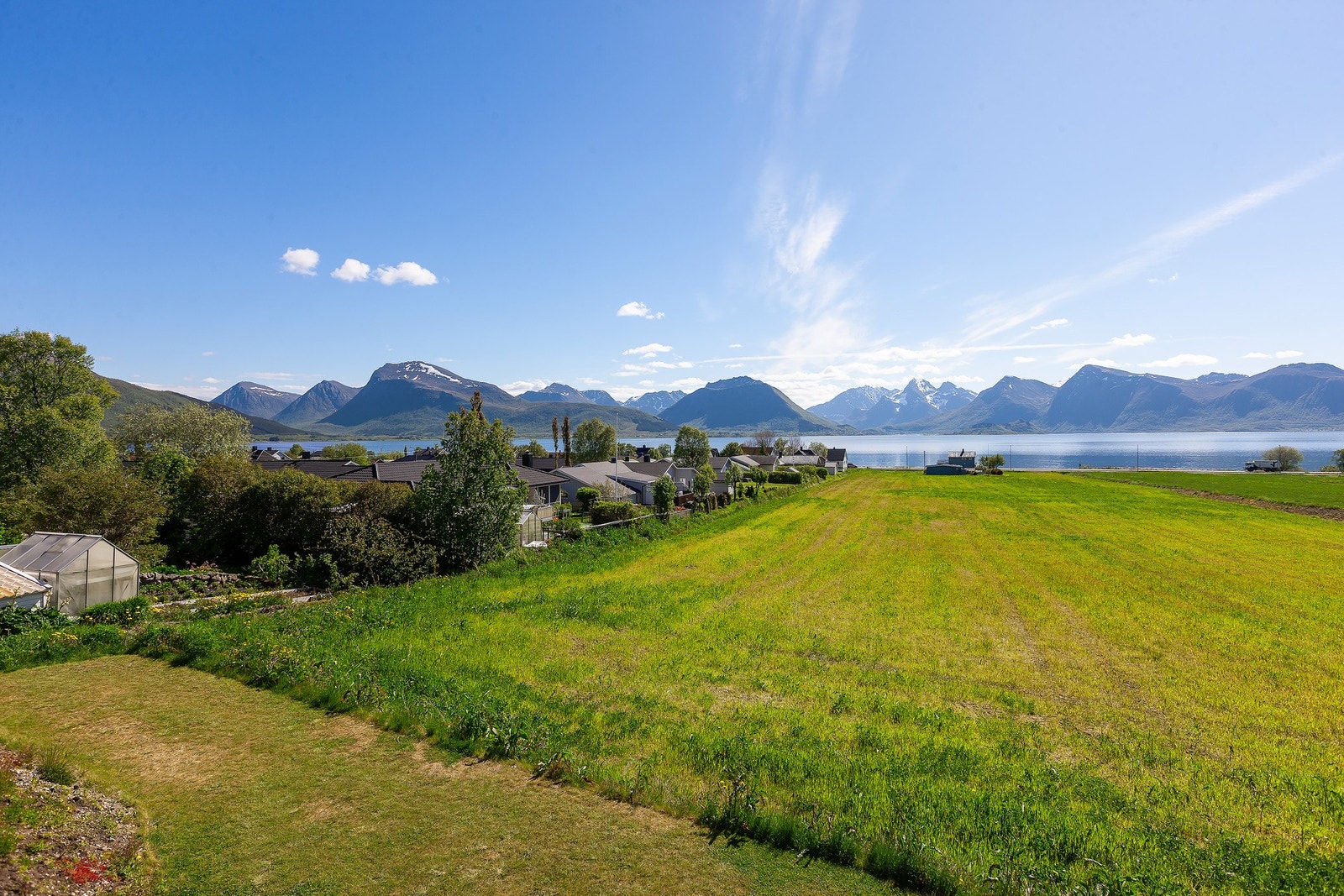 Utsikt i alle vinkler. Galleribilde