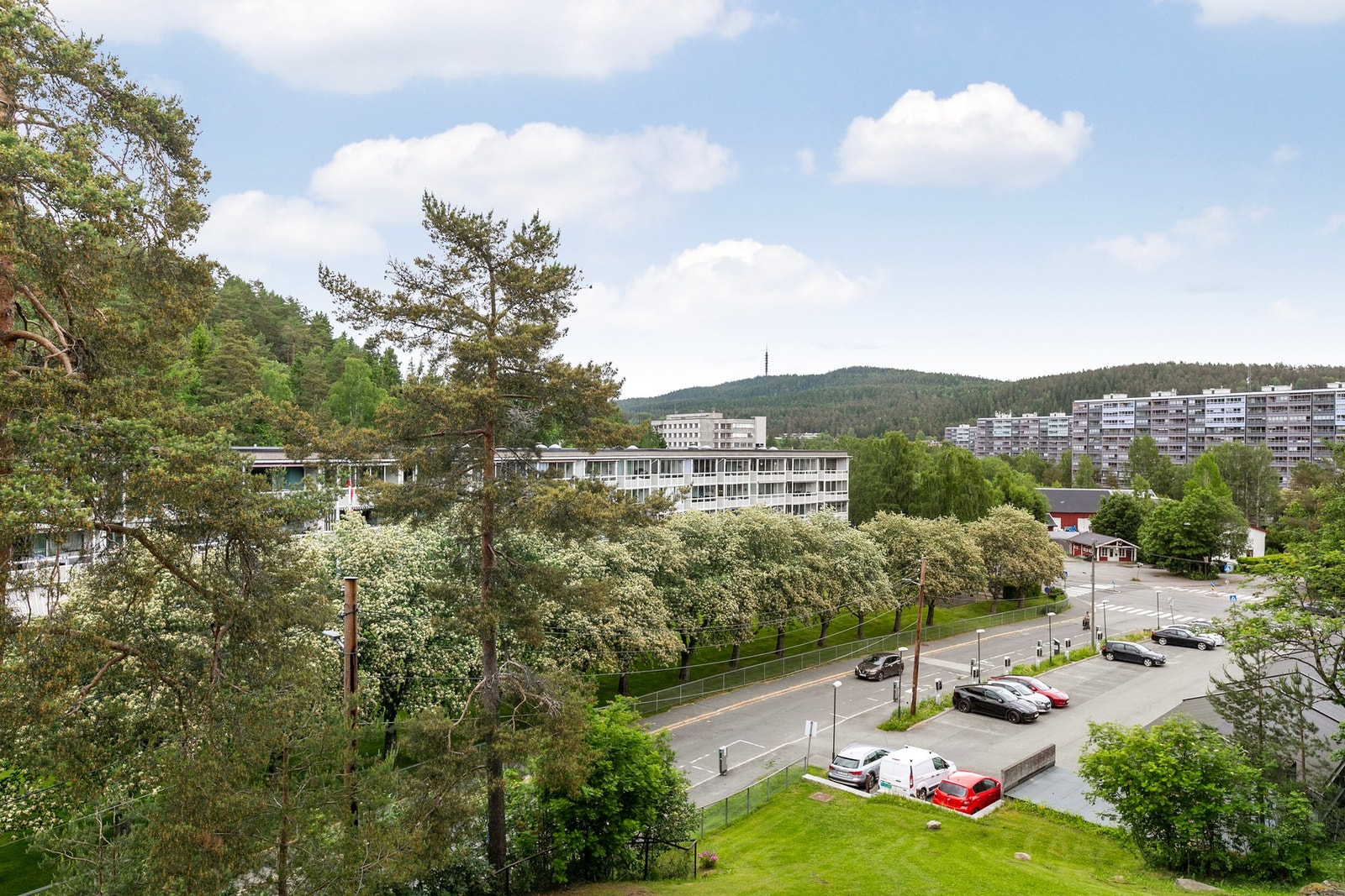 I nærområdet finner du også flere attraktive friområder og badevann. Galleribilde