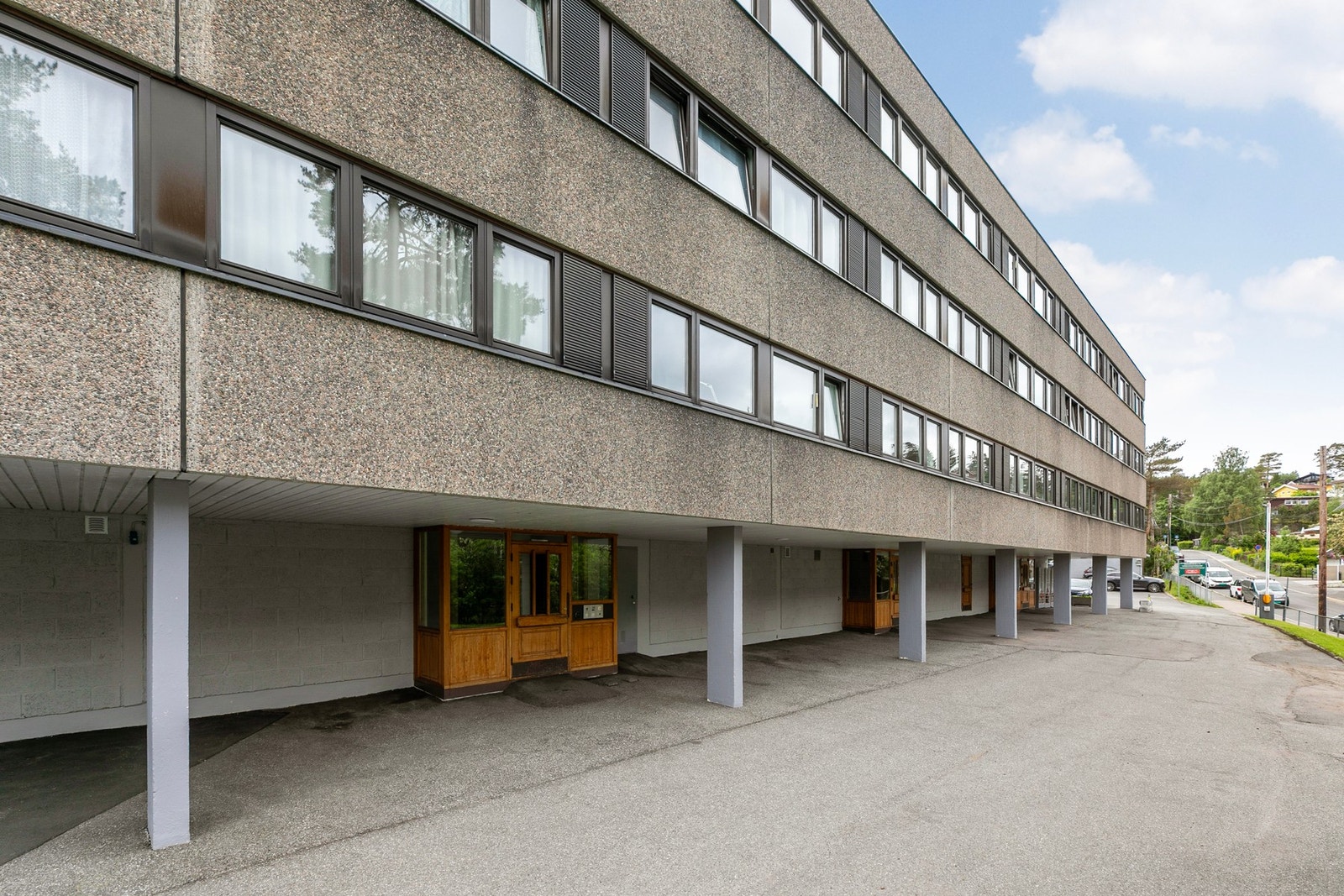 Garasje/parkering kan leies etter venteliste. Galleribilde